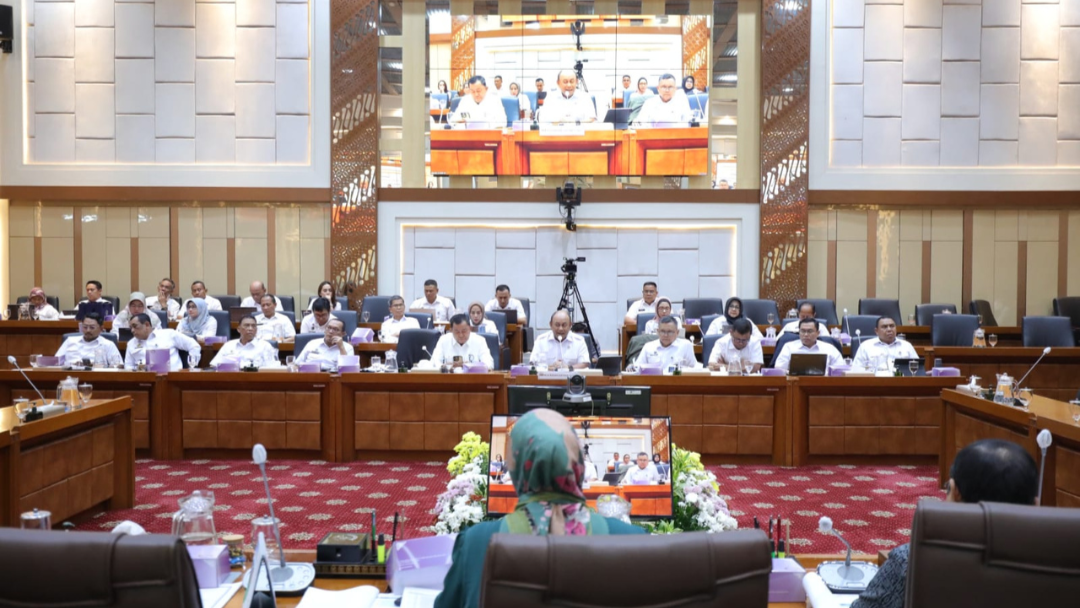 Rapat dengan Komisi IX DPR, BGN Sumatera Utara Paparkan Progres MBG 